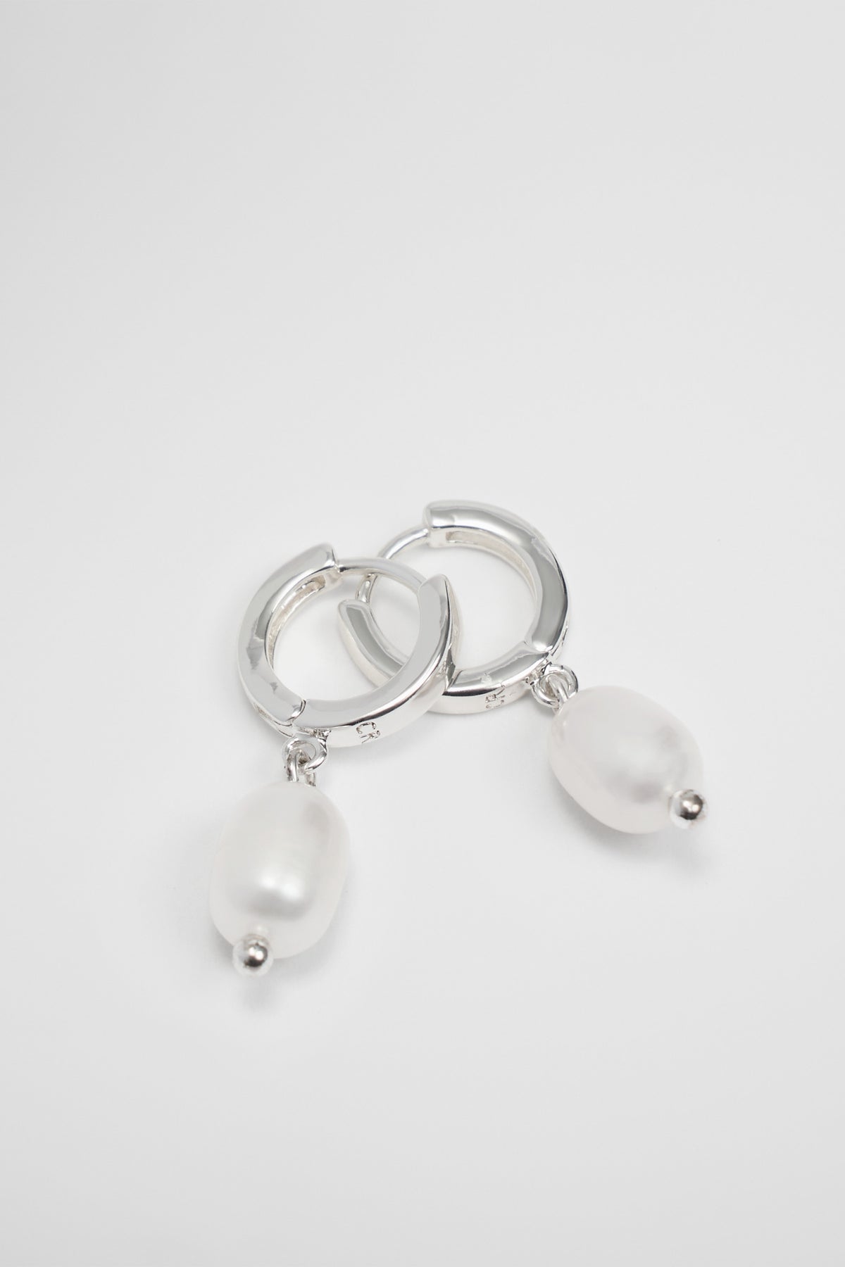 Ava Mini Pearl Hoop Earring