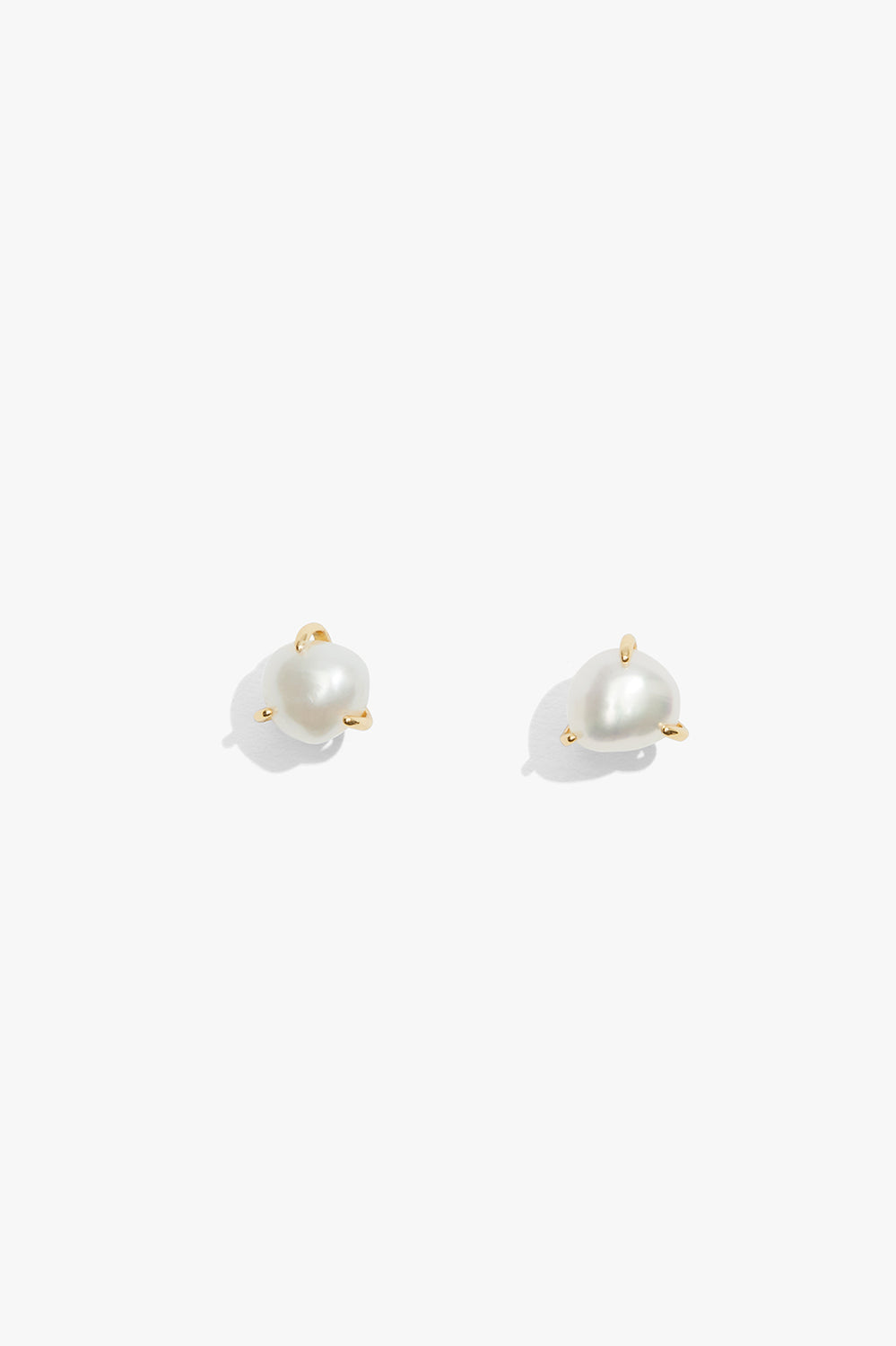 Viv Pearl Stud Earring