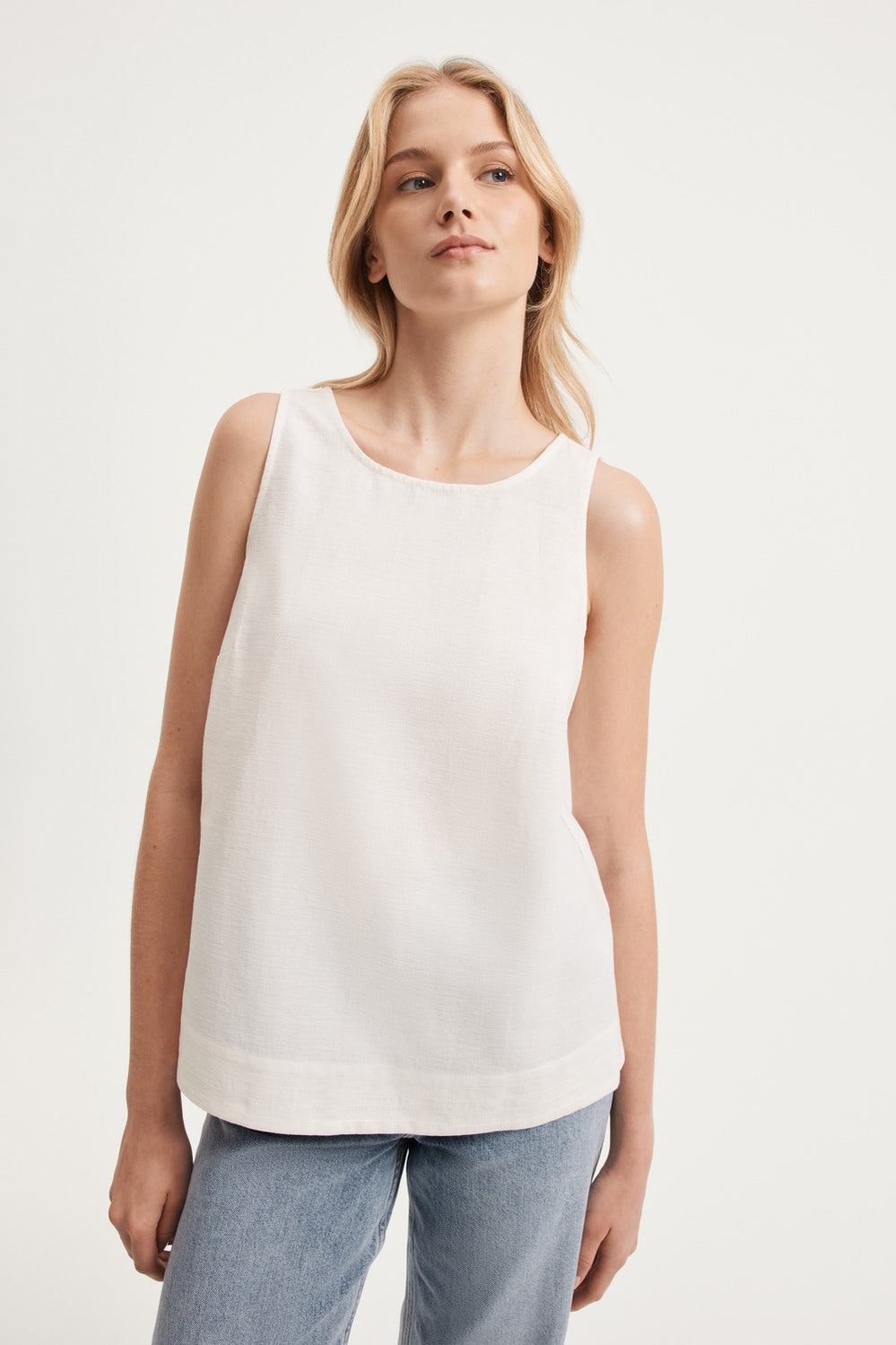 Hem Detail Tank