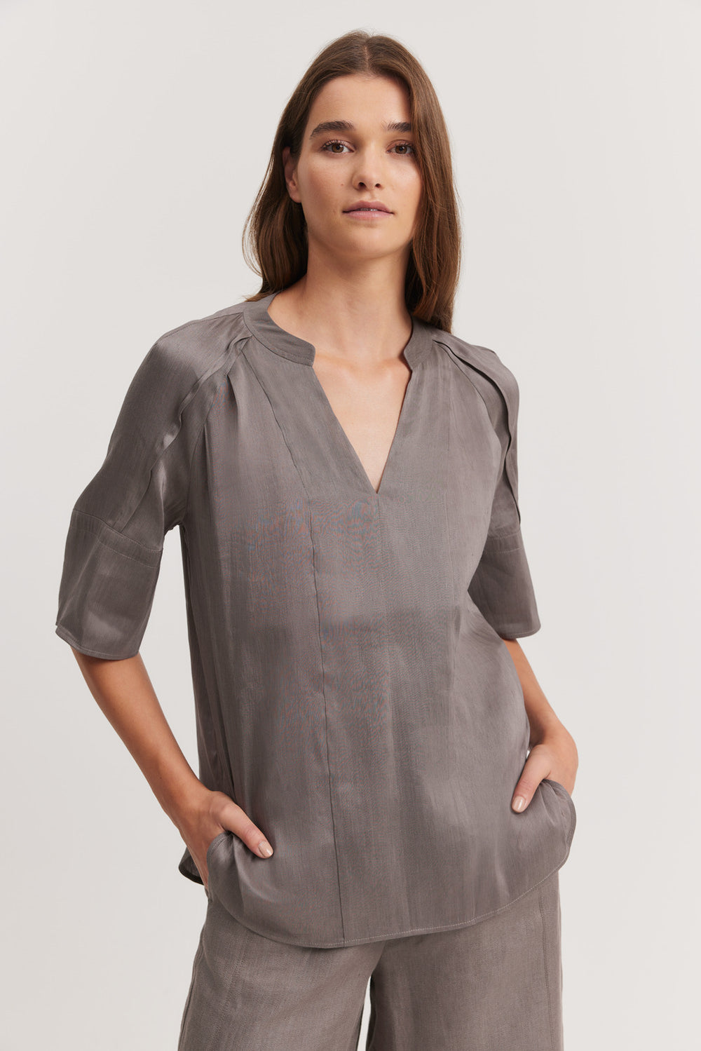 Short Sleeve Fluid Popover