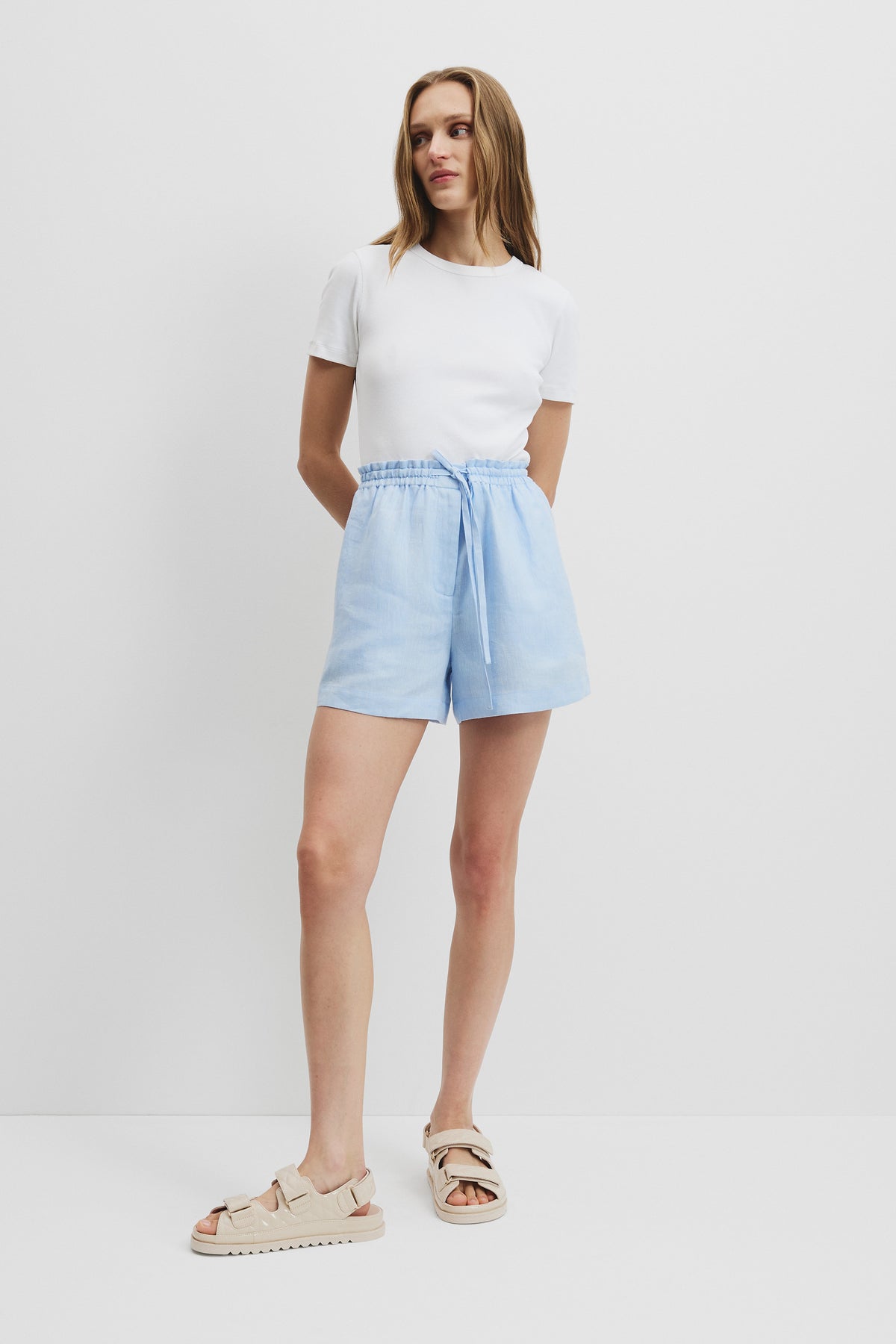 Linen Relaxed Short