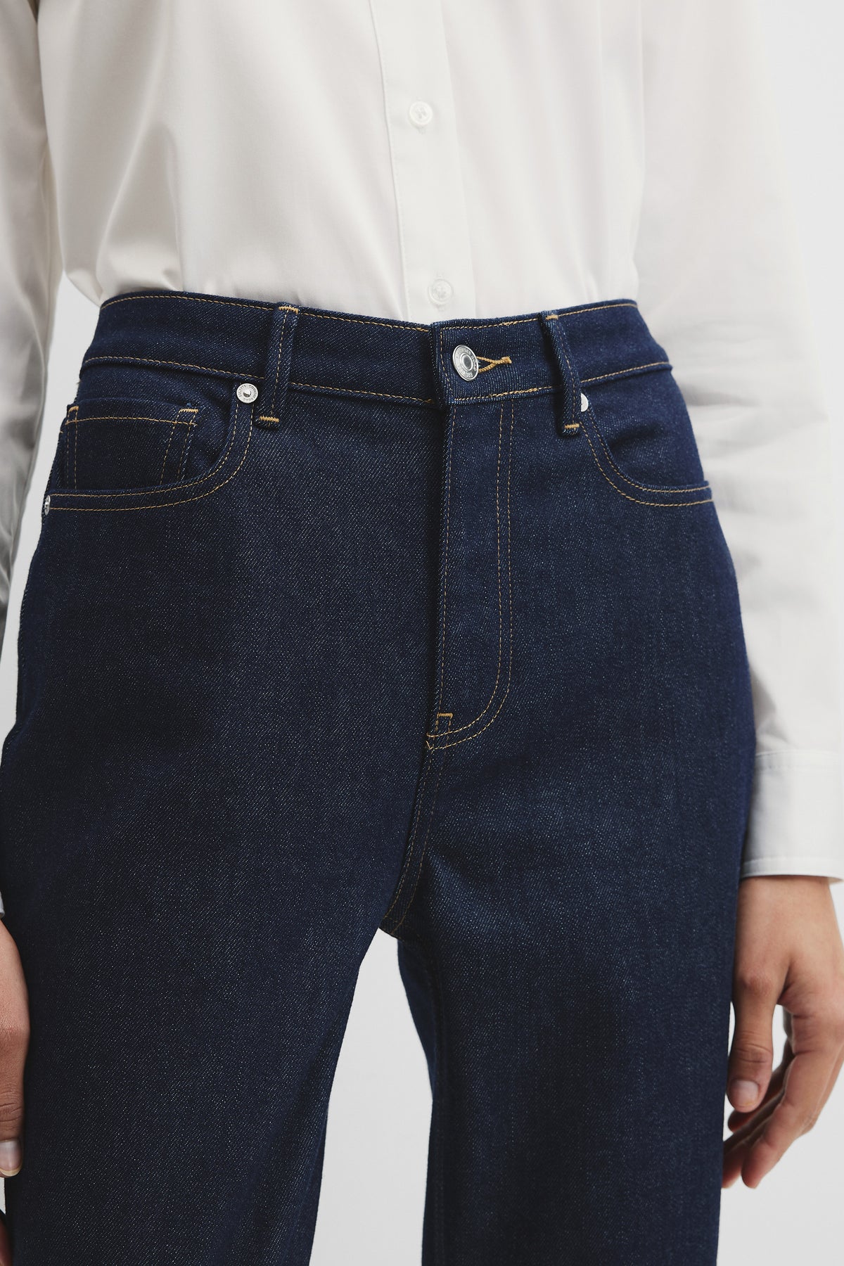 High Rise Slim Jean