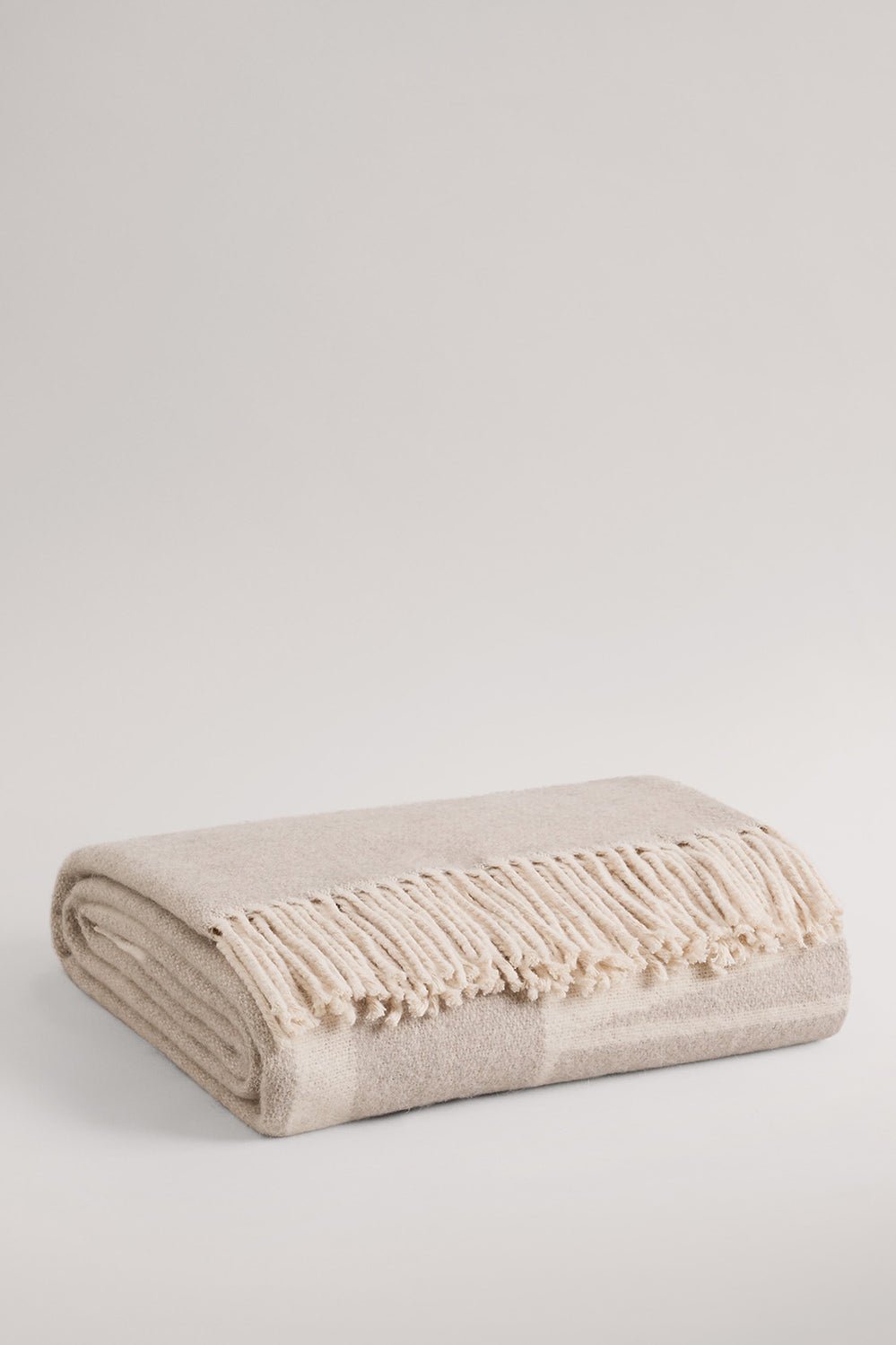 Cr Cotton Blend Logo Throw