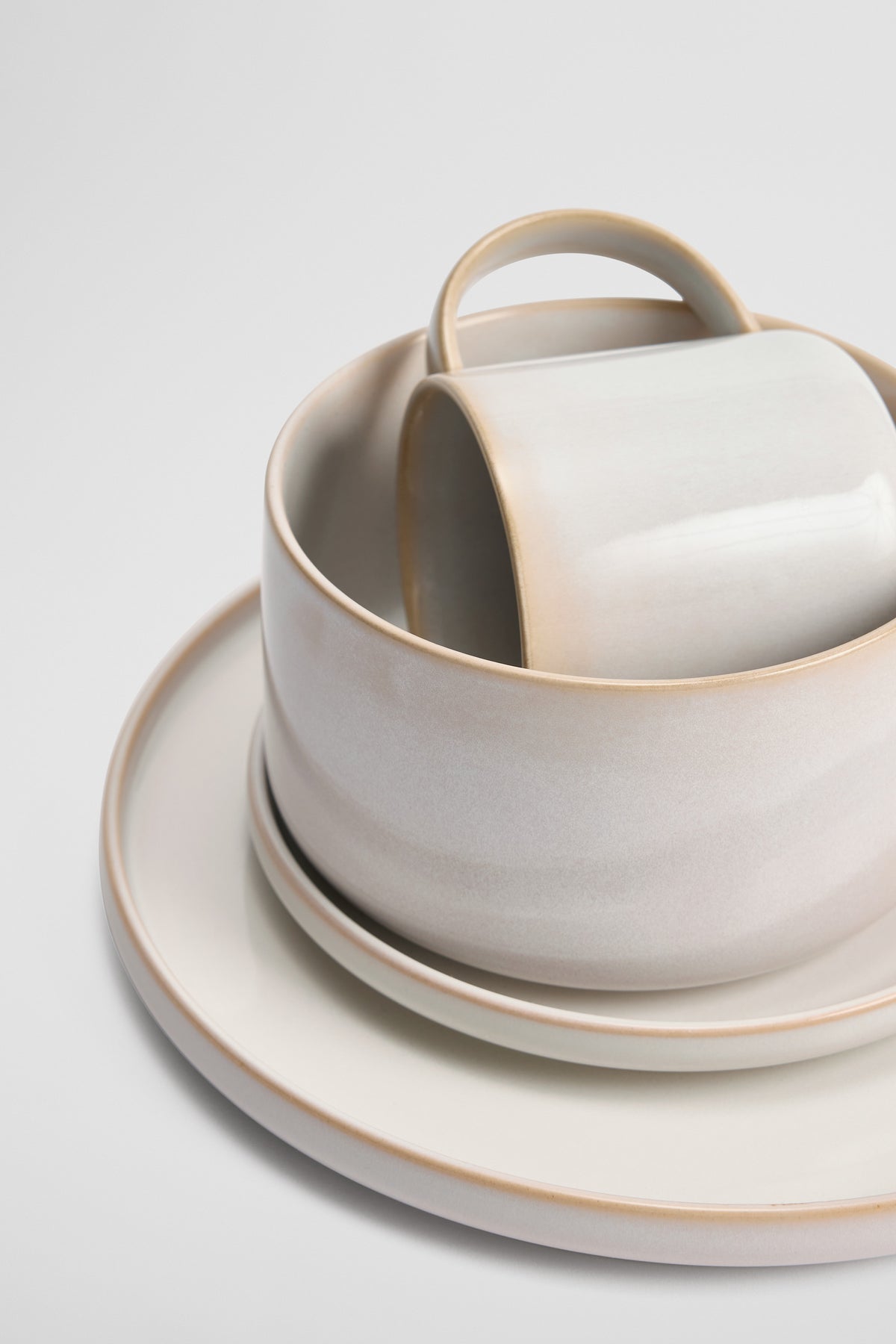 Souk 16-Piece Dining Set