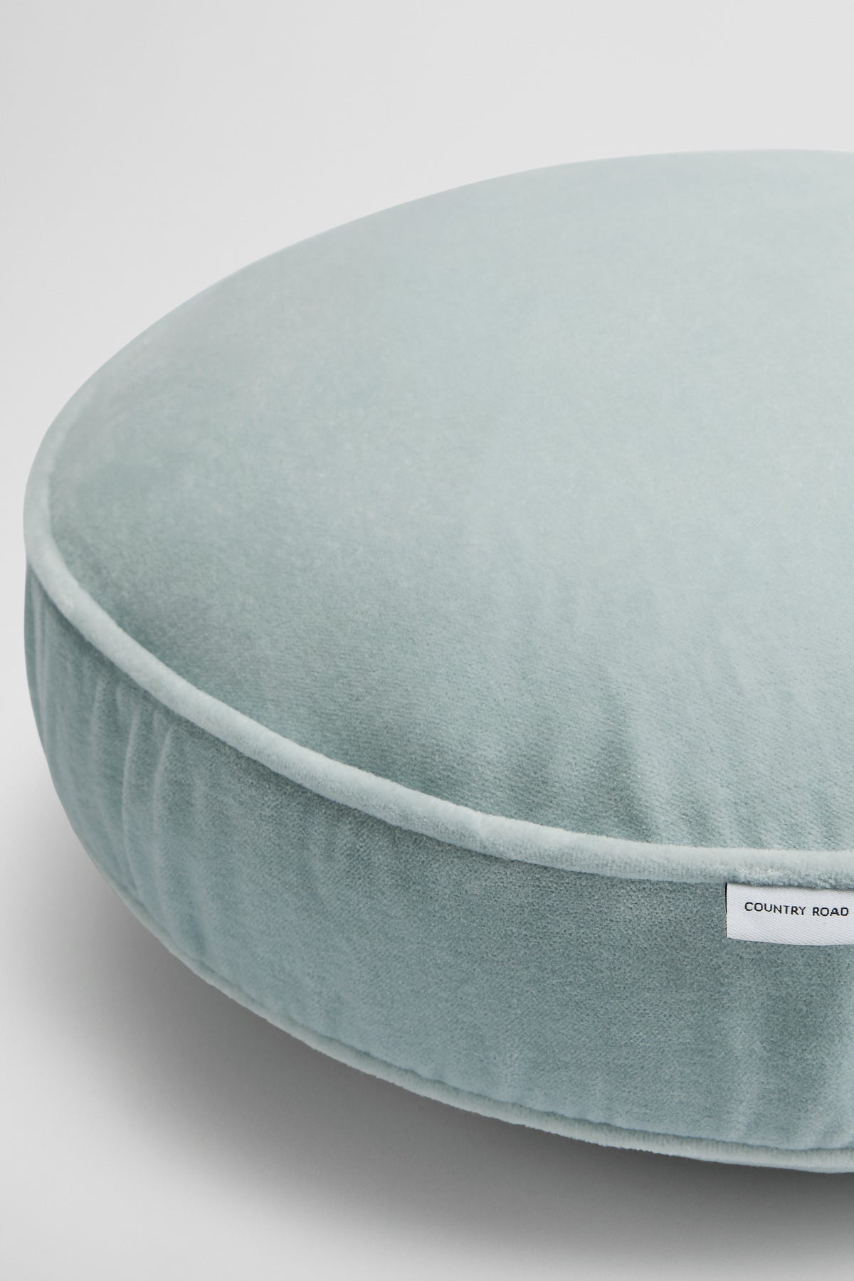 Camille 40X40X6 Round Cushion