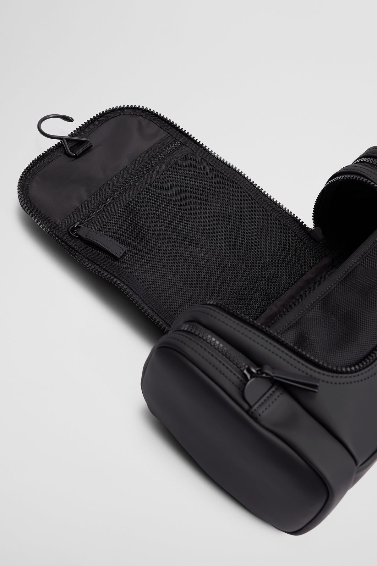 Zip Coated Washbag