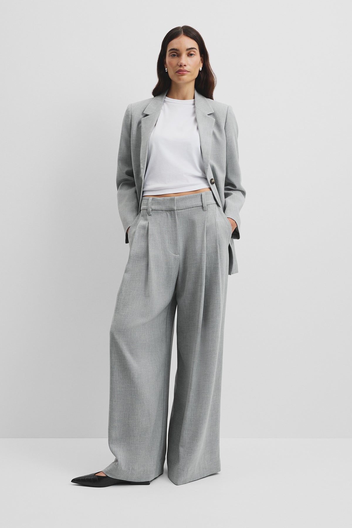 Soft Pleat Pant