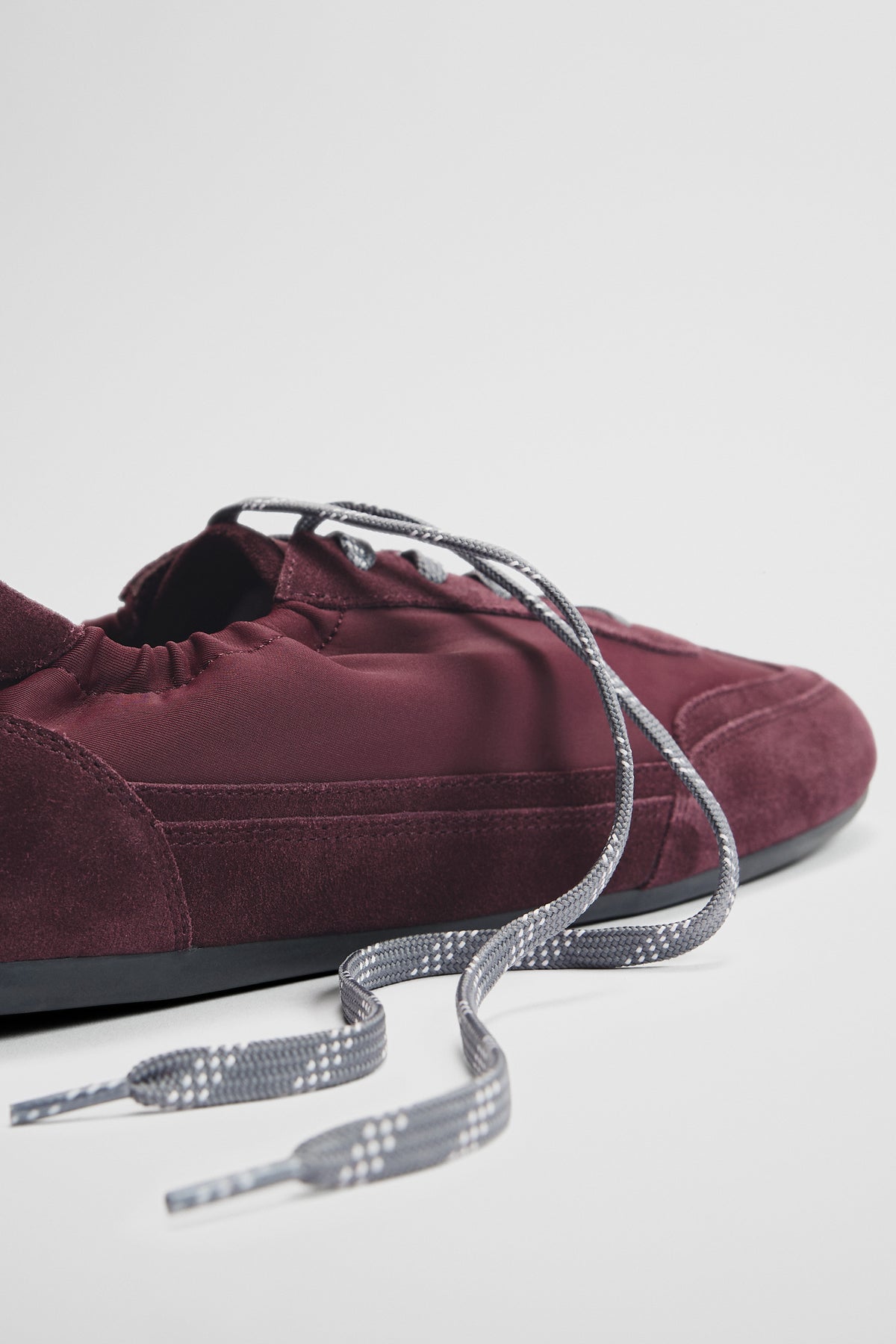 Mica Sneaker