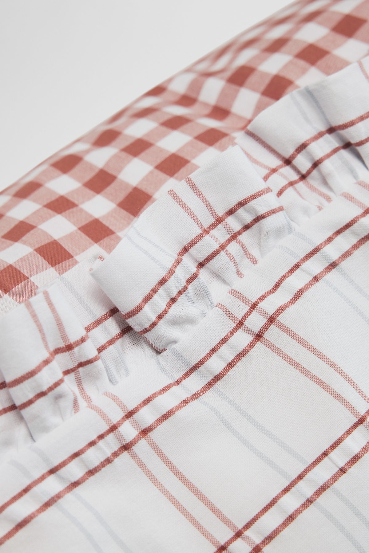 Holly Standard Pillowcase Pair