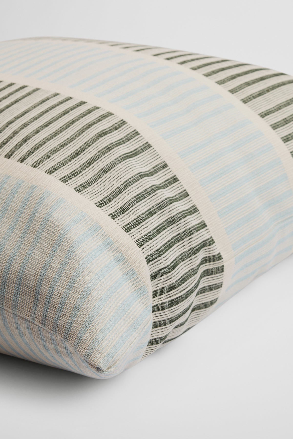 Thespina 60x60 Cushion