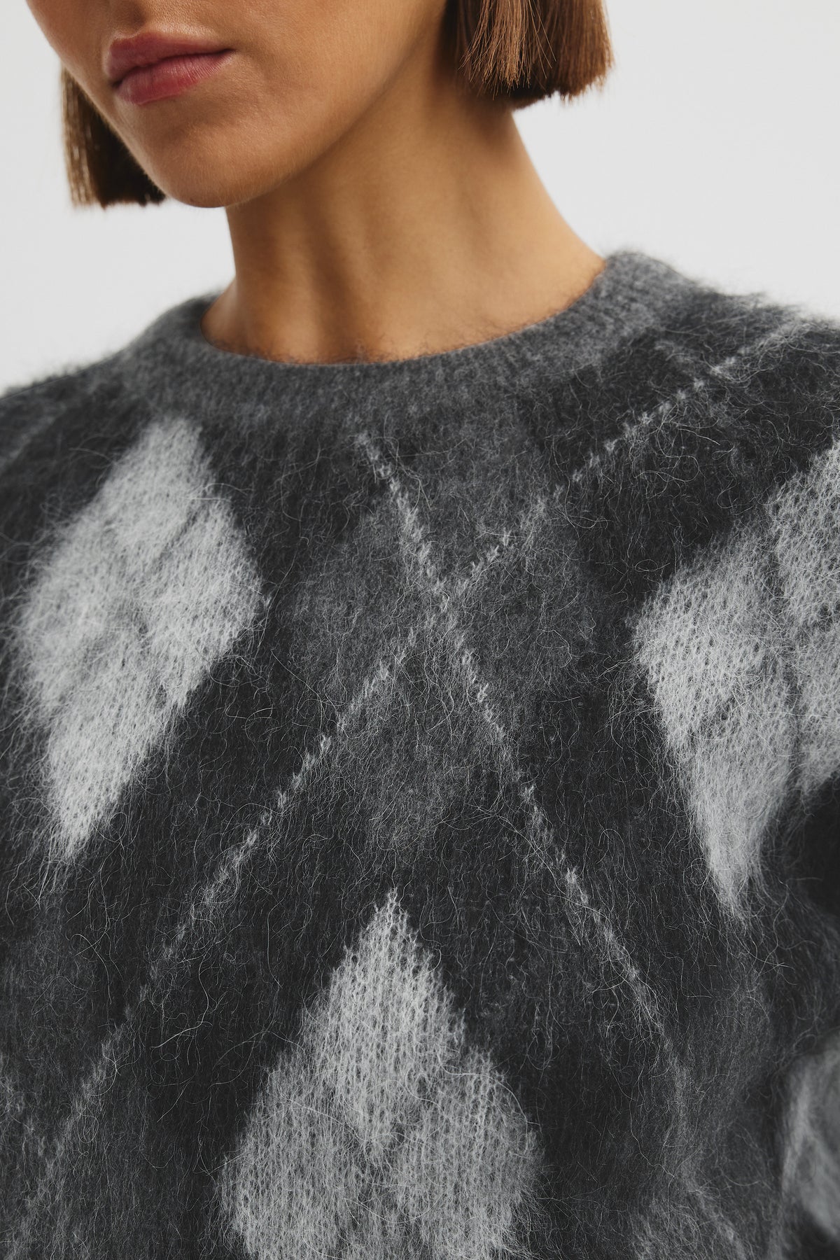 Argyle Crew Neck Knit
