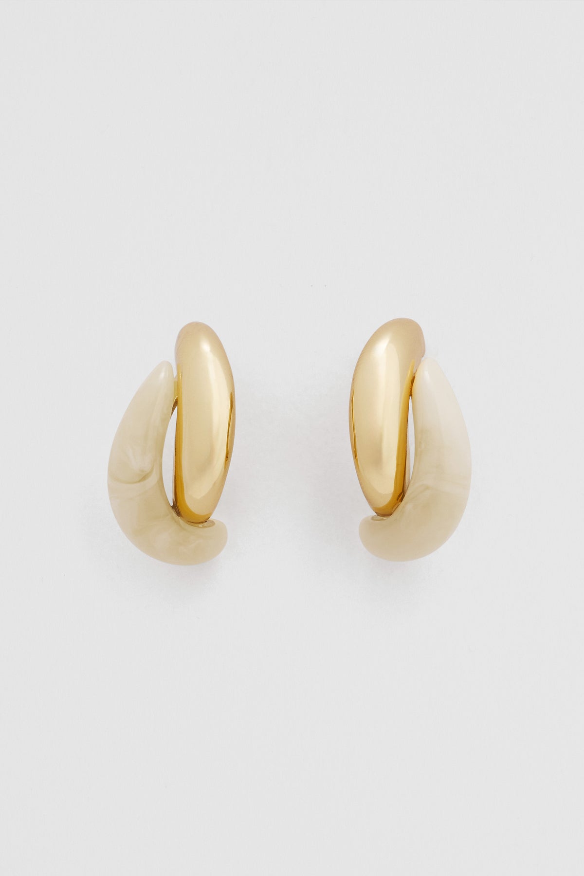Pia Earring