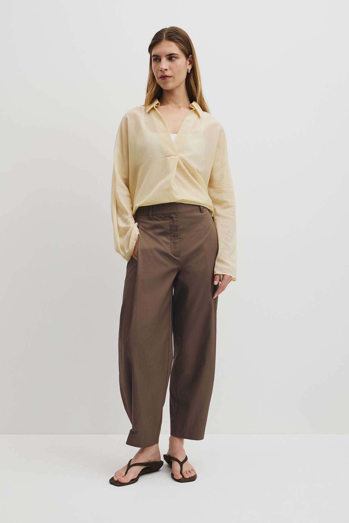 Tapered Barrel Pant