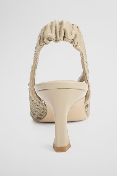 Nina Heel