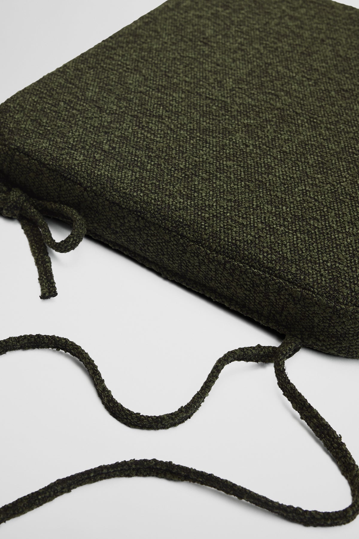 Reed Flat Chair Padded