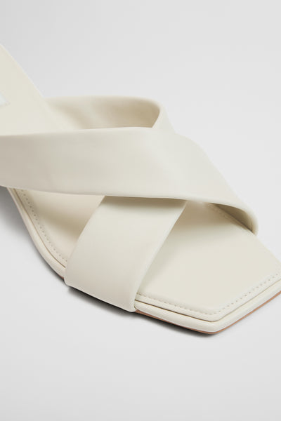 Lily Heel