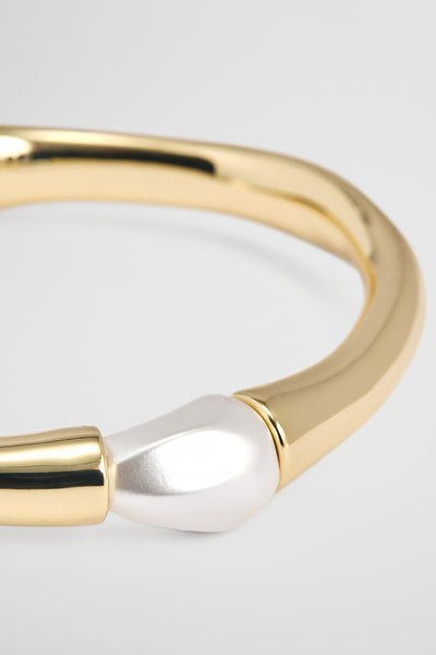 Octavia Bangle