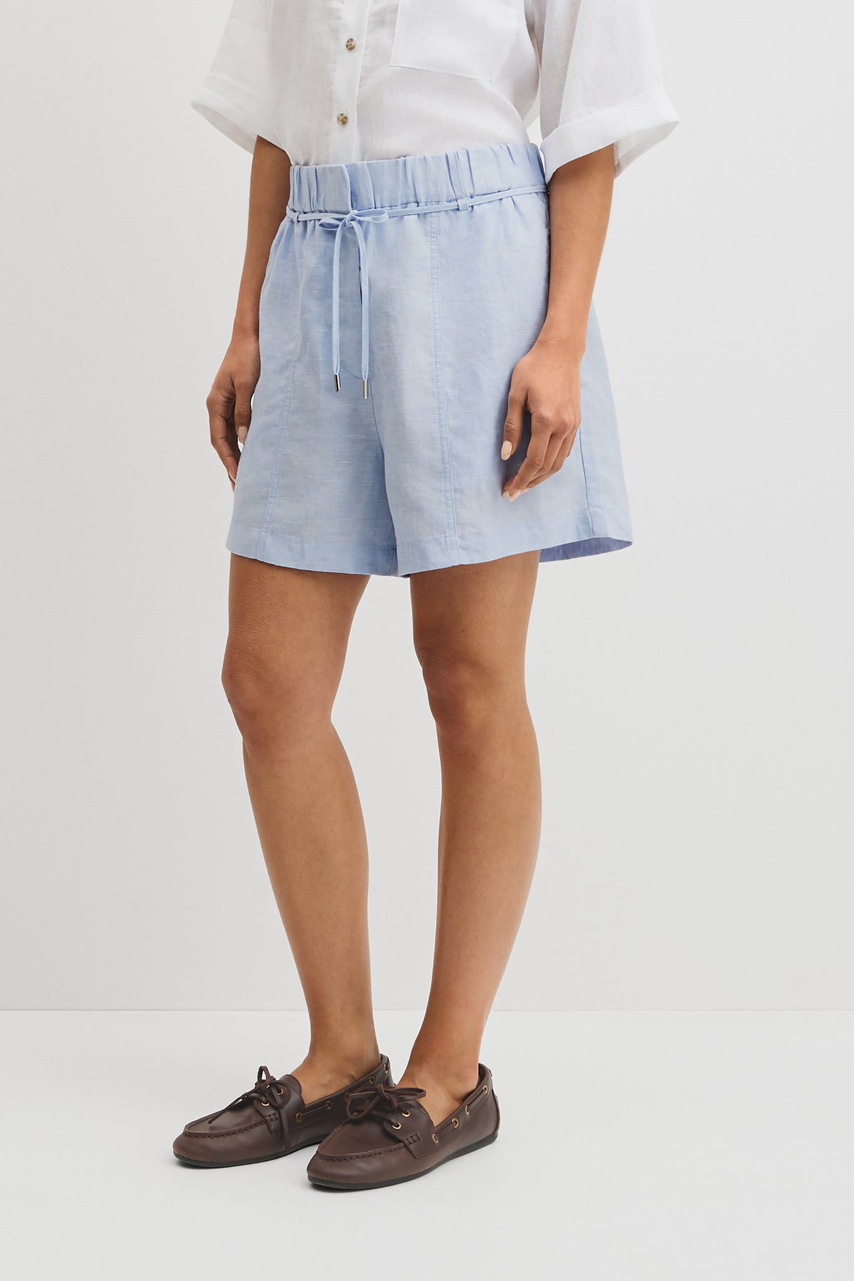Pull On Linen Short