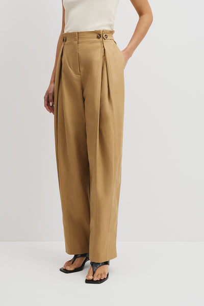 Button Tapered Pant