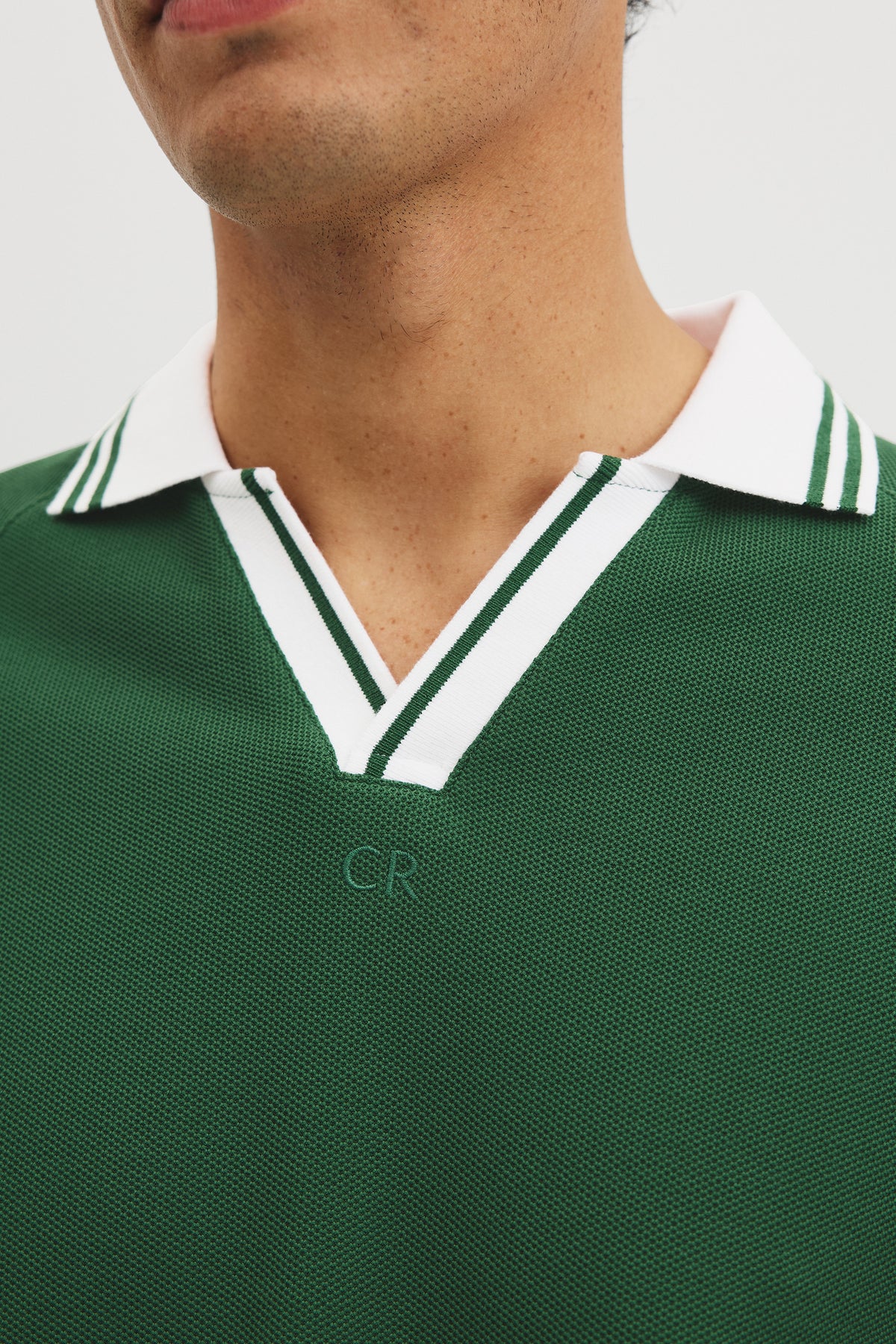 Short Sleeve Textured Contrast Tip Trophy Neck T-Shirt