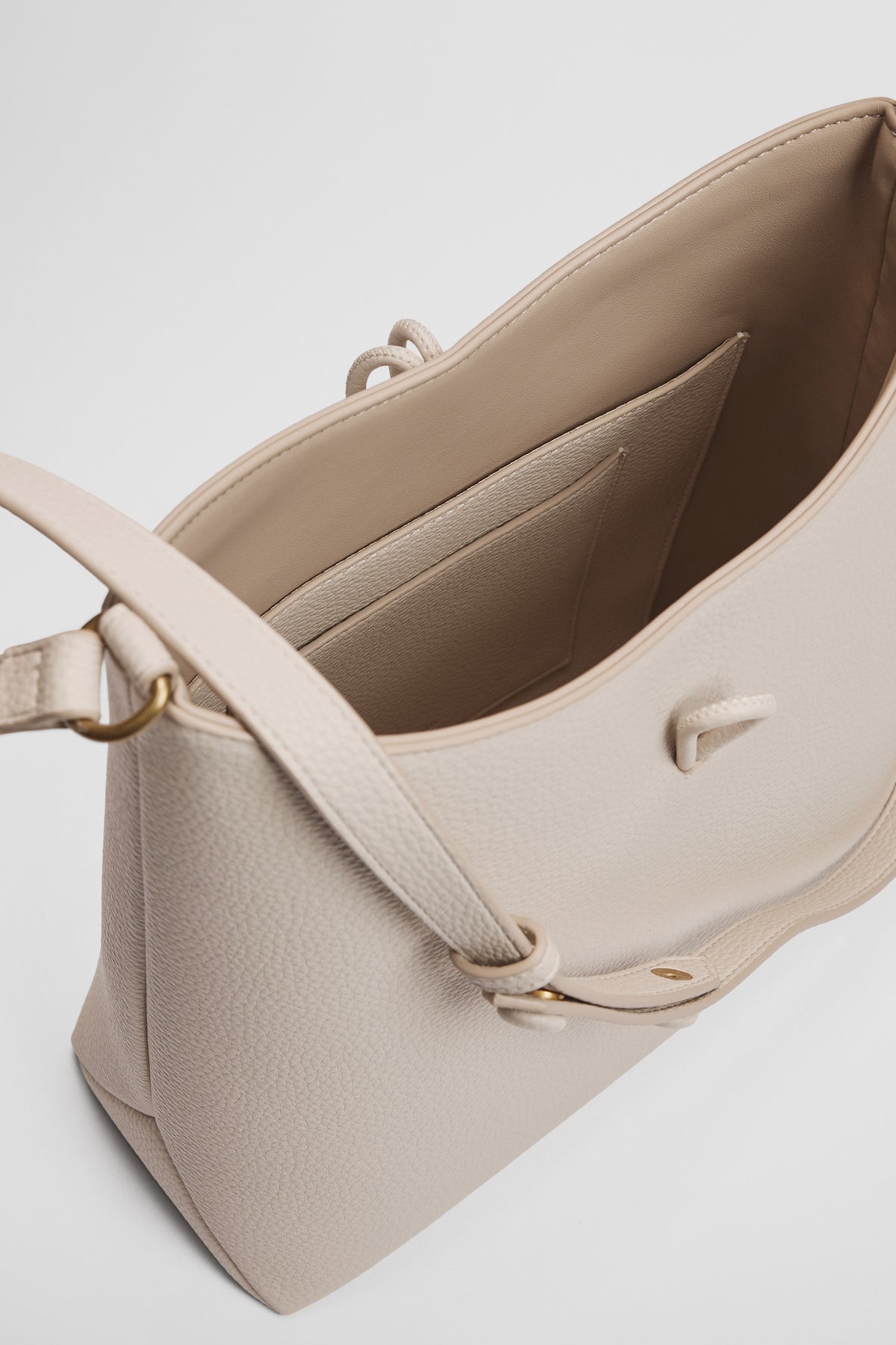 Valerie Bucket Bag