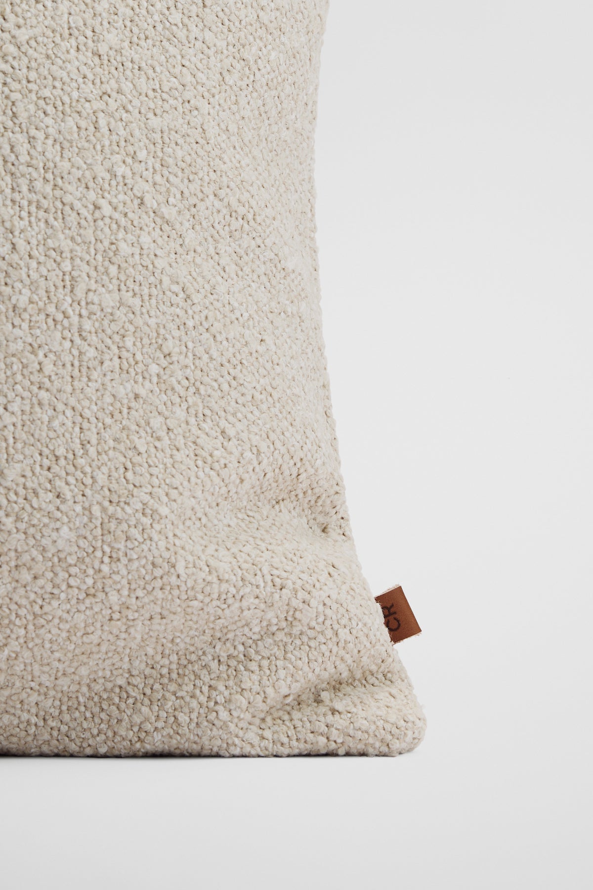 Reed 40x60 Cushion